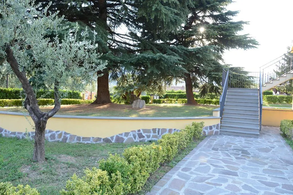 Aparthotel La Perla Monte Isola