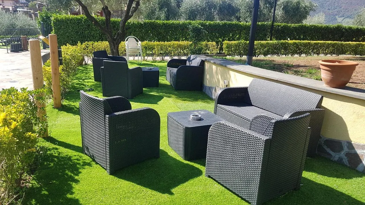Aparthotel La Perla Monte Isola 0*,  Italien