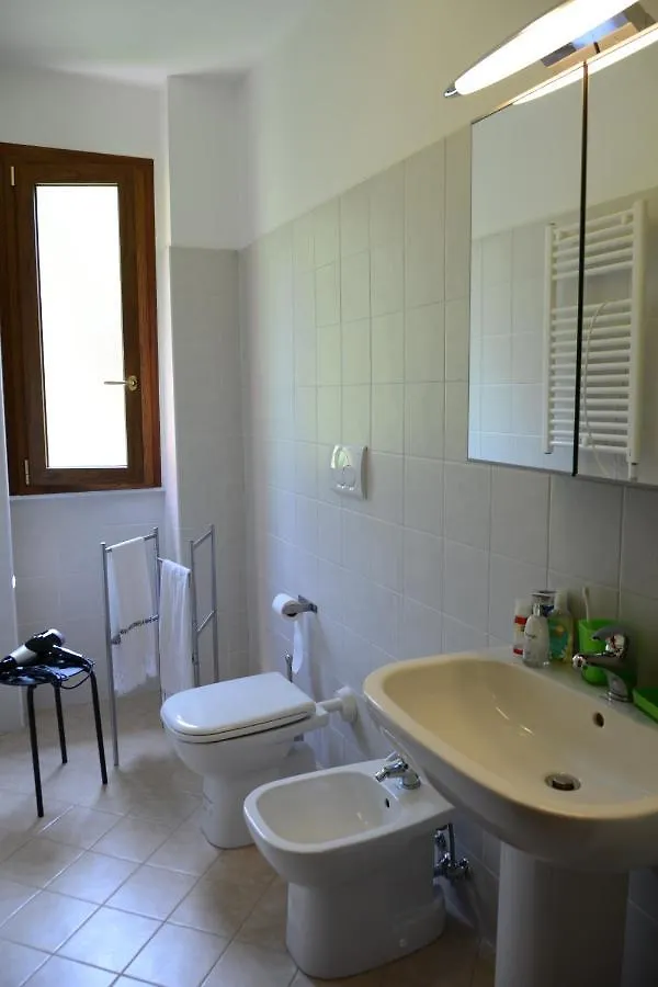Aparthotel La Perla Monte Isola 0*,