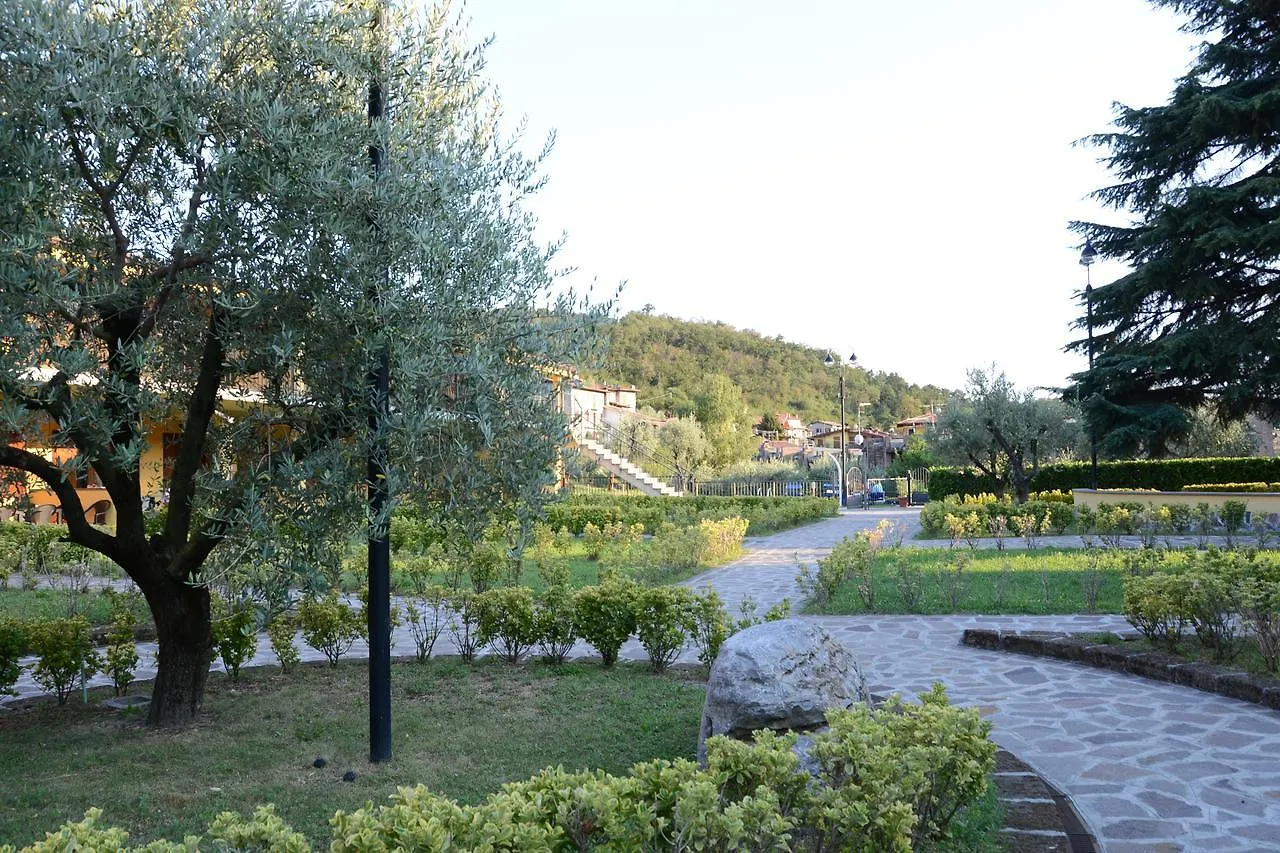 Aparthotel La Perla Monte Isola Italia